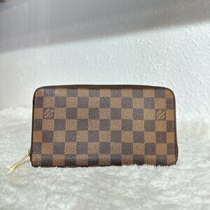 Louis Vuitton Damier Ebene Wallet
